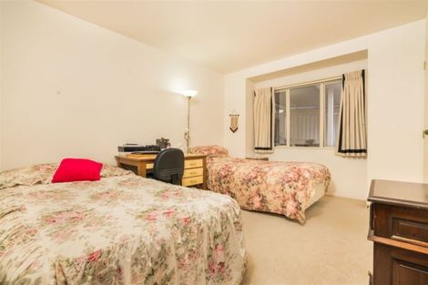 Photo of property in 10 Stephanie Close, Glenfield, Auckland, 0629