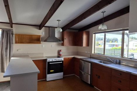 Photo of property in 7 Oaklea Avenue, Marton, 4710