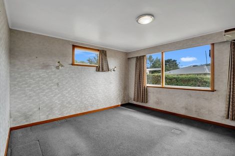 Photo of property in 16 Milne Street, Hunterville, 4730
