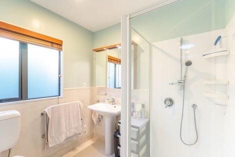 Photo of property in 4 Gybe Place, Whitby, Porirua, 5024