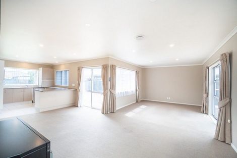 Photo of property in 31 Strachan Way, Highbury, Palmerston North, 4412
