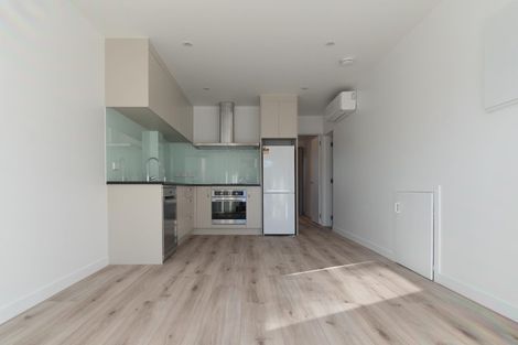 Photo of property in 268/2a Onewa Road, Birkenhead, Auckland, 0626