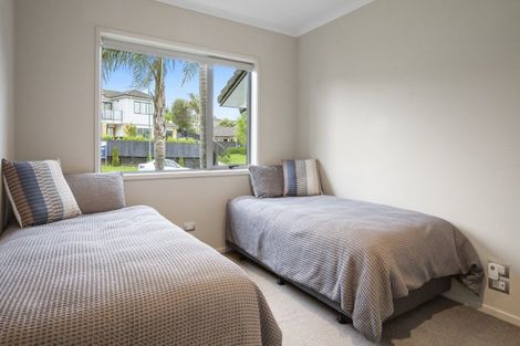 Photo of property in 23 Ina Ville Drive, Pukekohe, 2120