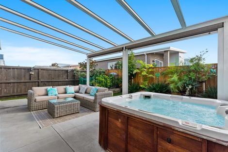 Photo of property in 28 Owen Chapman Drive, Red Beach, 0932