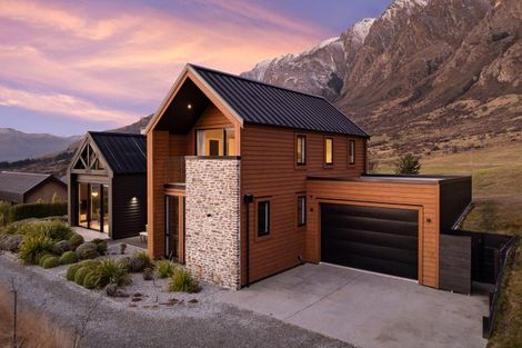 Photo of property in 4 Stockyard Lane, Jacks Point, Queenstown, 9371