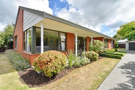 Photo of property in 15 Connemara Drive, Northwood, Christchurch, 8051