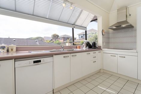 Photo of property in 44 Lakewood Avenue, Churton Park, Wellington, 6037
