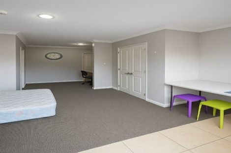 Photo of property in 16 Syracuse Place, Albany, Auckland, 0632