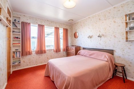 Photo of property in 38 Tawhiti Road, Hawera, 4610