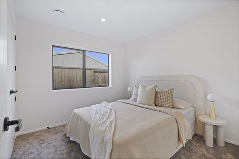 Photo of property in 22 Oneone Street, Cambridge, 3493