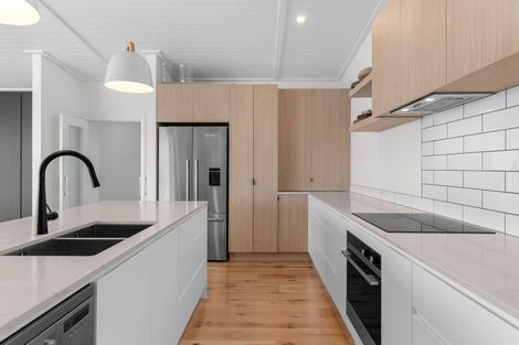 Photo of property in 13a Riverview Place, Waipu, 0582