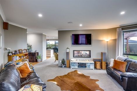 Photo of property in 23 Gee Place, Taradale, Napier, 4112