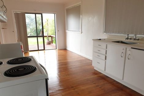 Photo of property in 3 Springs Road, Parakai, 0830