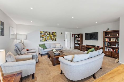 Photo of property in 38 Titoki Road, Waikanae Beach, Waikanae, 5036