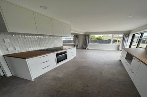 Photo of property in 17 Erin Crescent, Mairehau, Christchurch, 8013