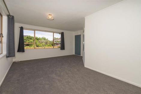 Photo of property in 70 Taikata Road, Te Atatu Peninsula, Auckland, 0610