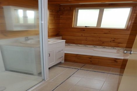 Photo of property in 143a Hakanoa Street, Huntly, 3700