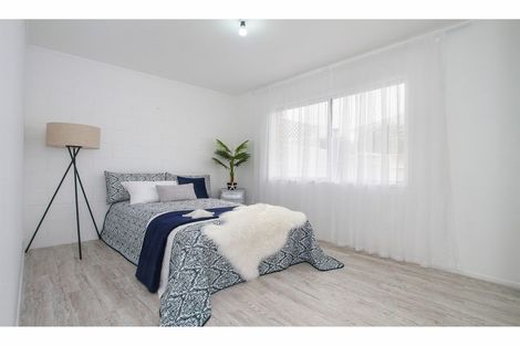 Photo of property in 1/83 Birkdale Road, Birkdale, Auckland, 0626