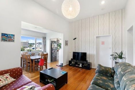 Photo of property in 139 Wallace Street, Mount Cook, Wellington, 6021