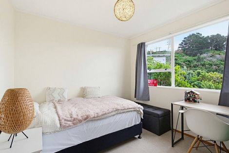 Photo of property in 5b Oldham Way, Crofton Downs, Wellington, 6035