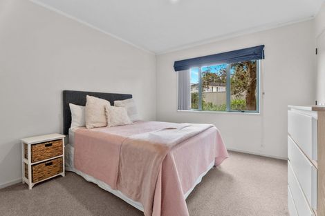 Photo of property in 24a Alexander Street, Cockle Bay, Auckland, 2014