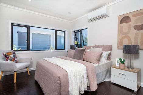 Photo of property in 1a Stottholm Road, Titirangi, Auckland, 0604