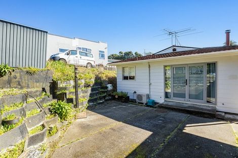 Photo of property in 12b Bell Street, Tawa, Wellington, 5028