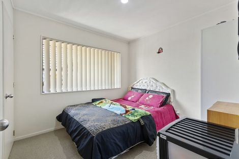 Photo of property in 19 Old Park Place, Takanini, 2112