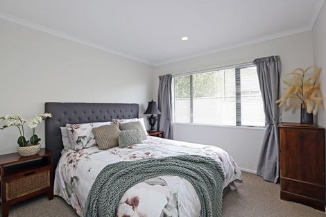 Photo of property in 24 Chelsea Drive, Taradale, Napier, 4112