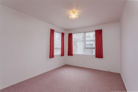 Photo of property in 63 Hassan Drive, Massey, Auckland, 0614