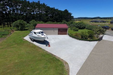 Photo of property in 135c Hutchinson Road, Helensville, 0875