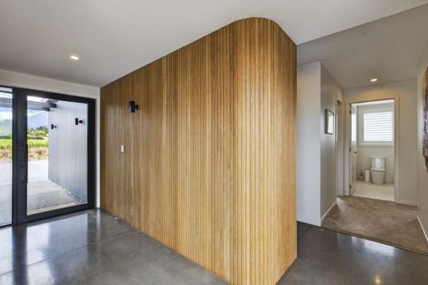Photo of property in 589 Kent Road, Korito, New Plymouth, 4371