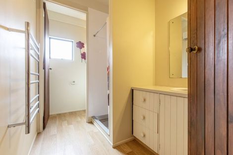 Photo of property in 5 Kahotea Drive, Motuoapa, 3382