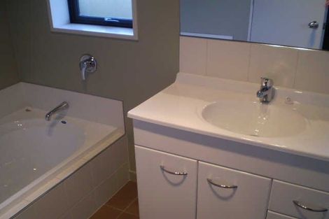 Photo of property in 37 Rolleston Drive, Rolleston, 7614