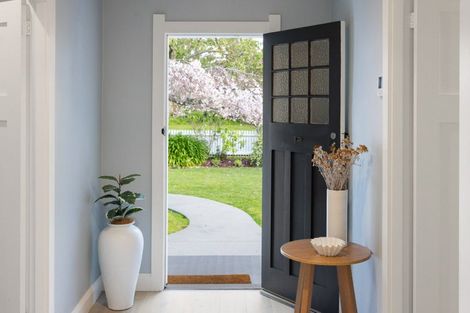 Photo of property in 74 Princes Street, Cambridge, 3434