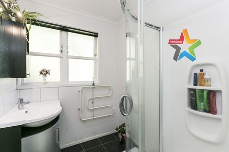 Photo of property in 15 Khouri Avenue, Karori, Wellington, 6012