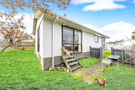 Photo of property in 2/2 Jack Farrell Place, Papakura, 2110