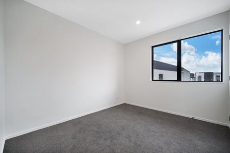 Photo of property in 20 Hoopers Road, Glen Eden, Auckland, 0602