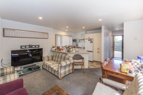 Photo of property in 102 Mandeville Street, Riccarton, Christchurch, 8011