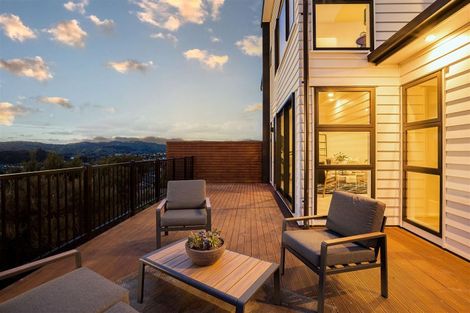 Photo of property in 176b Navigation Drive, Whitby, Porirua, 5024