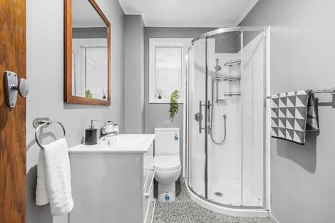 Photo of property in 2/246 Main Road, Tawa, Wellington, 5028