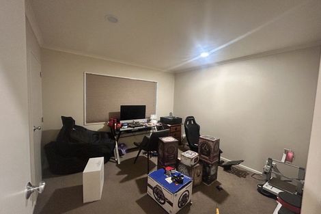 Photo of property in 9a Gandalf Crescent, Paraparaumu, 5032