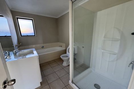 Photo of property in 16 Kanuka Way, Albany, Auckland, 0632