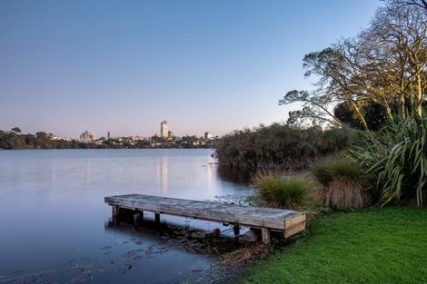 Photo of property in 35 Sylvan Park Avenue, Milford, Auckland, 0620