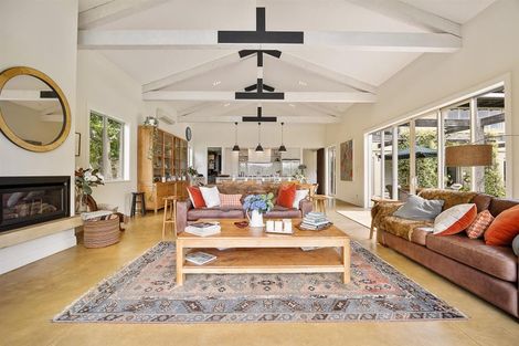 Photo of property in 5 Dysart Lane, Kumeu, 0891