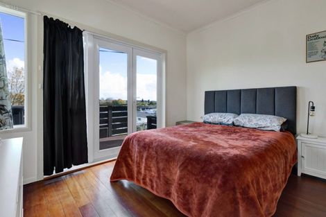 Photo of property in 133 Brooklands Road, Brooklands, New Plymouth, 4310