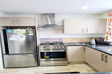 Photo of property in 2/115 Boundary Road, Clover Park, Auckland, 2019