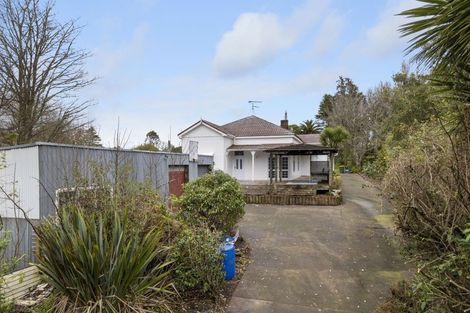 Photo of property in 55 Tarata Road, Inglewood, 4387