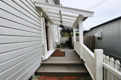Photo of property in 160a Tasman Street, Mount Cook, Wellington, 6021