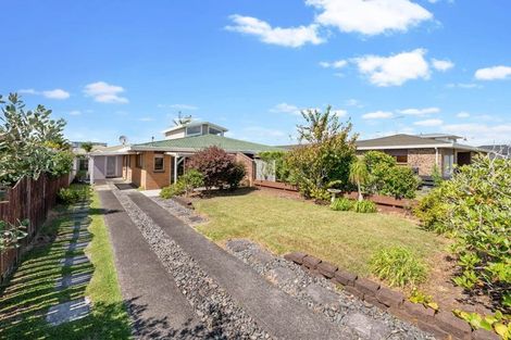 Photo of property in 8 West Hoe Road, Orewa, 0931